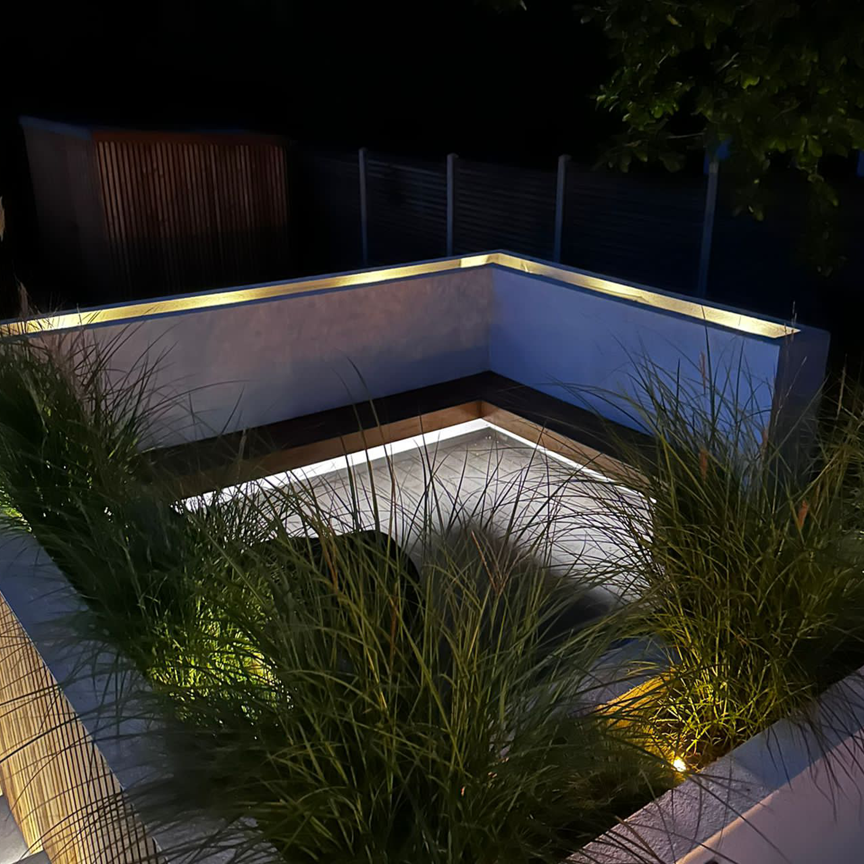 Plug and Play Led Strip 4m Warm White - The Outside Lighting Specialists