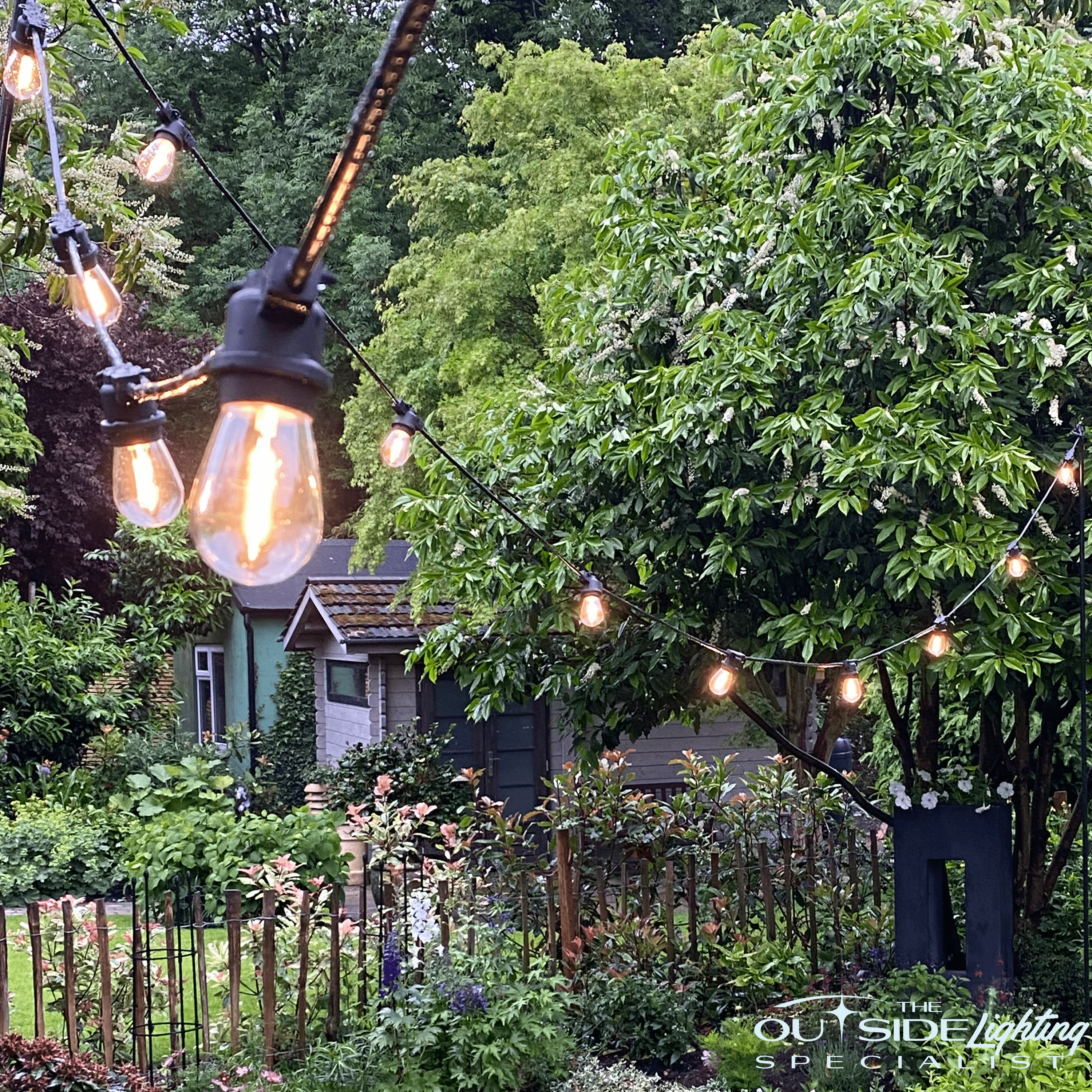 5m Connectable extension Fixed socket cable with 8 LED bulbs - The Outside Lighting Specialists