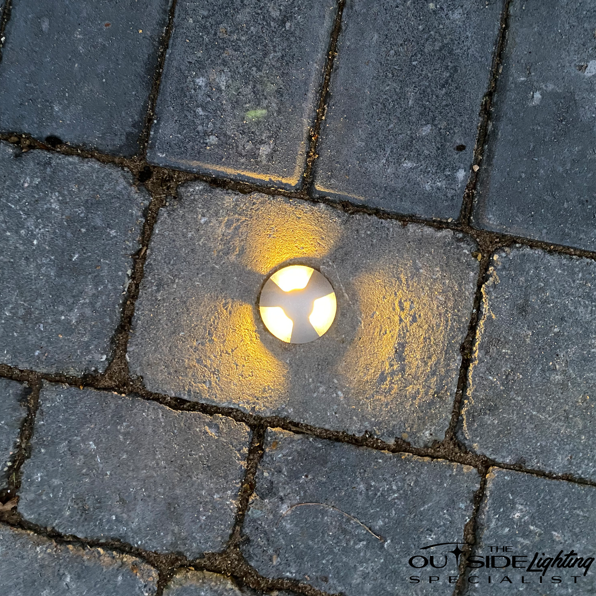 Recessed 3 way 3w in ground LED light