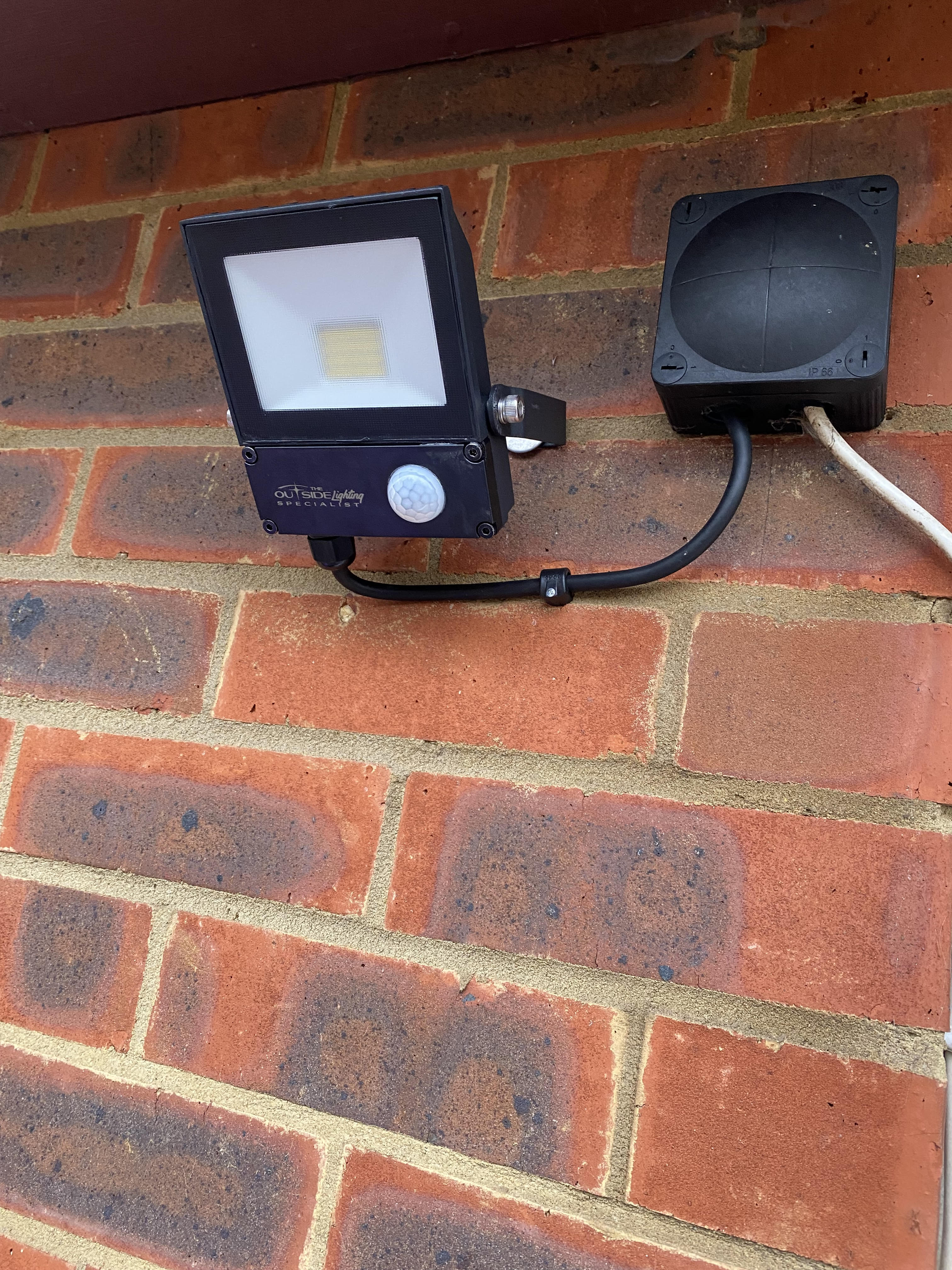 10w Floodlight with PIR and remote controll- - The Outside Lighting Specialist Ltd
