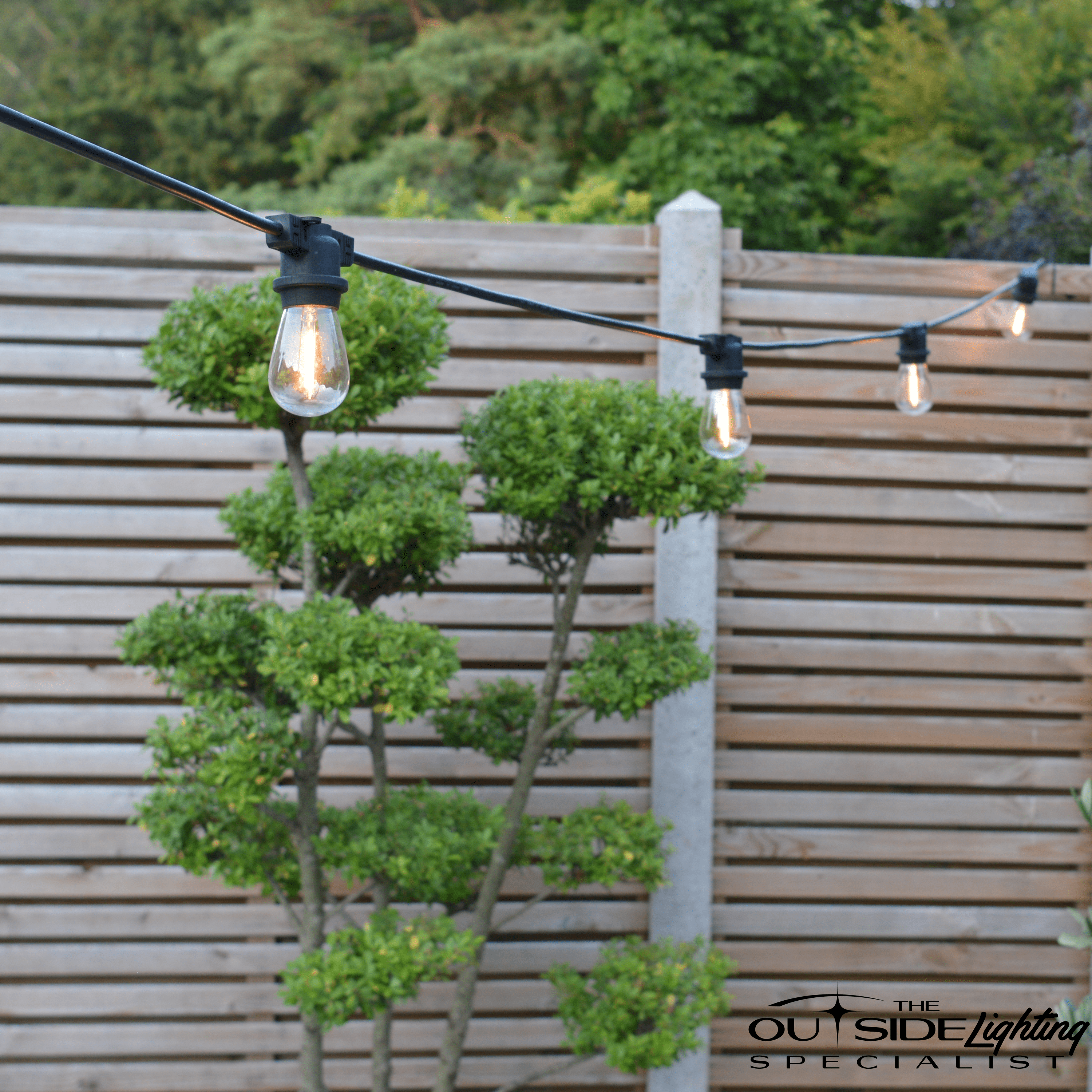 Connectable Azur Outdoor Fixed Cable with 15 LED bulbs per 10m - The Outside Lighting Specialists